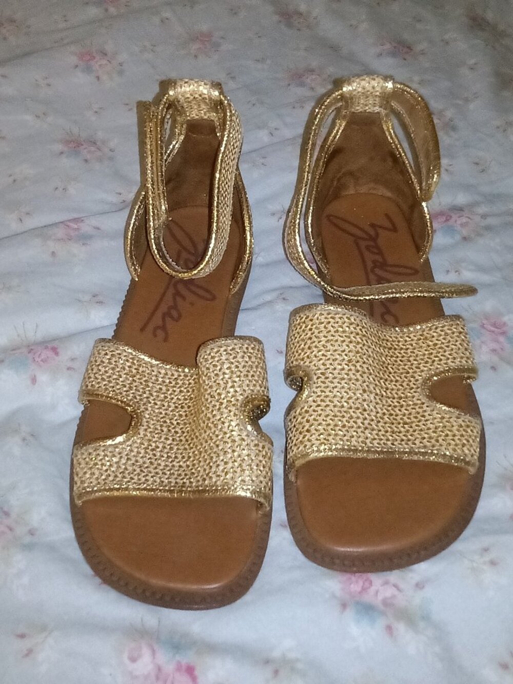 Zodiac Gold Sandals 10